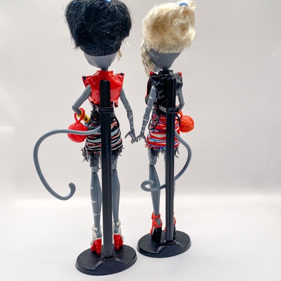 Monster High Zombie Shake Meowlody & Purrsephone – Complete 2-Pack w/ Stands - Picture 5 of 6